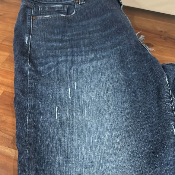 NWOT Lane Bryant firm stretch jeans with fringe hem size 20 regular - Picture 4 of 5